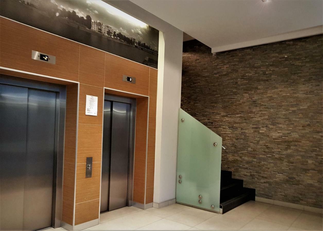 Lux Apartment Center Breslávia Exterior foto
